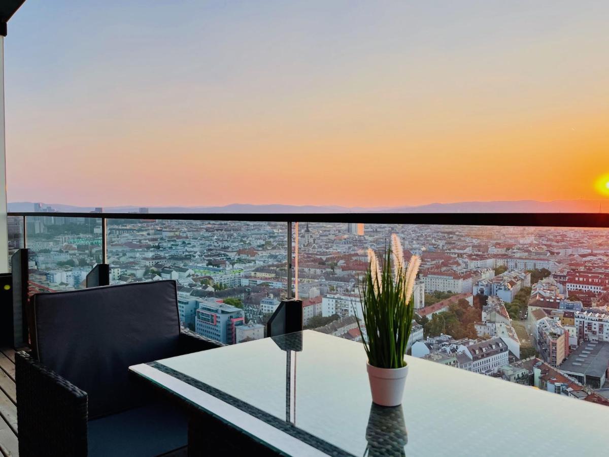 Triiiple Level 31 - Sonnenwohnen Apartment Mit Fantastischem Ausblick Und Parkplatz Wien Ngoại thất bức ảnh